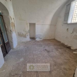 VENDITA – CASA SINGOLA – VIA CASTROMONTE ANGOLO VIA CANTORE- ZONA VIA ORSINI